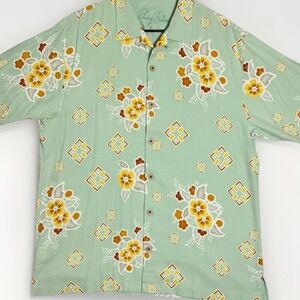 Tommy Bahama Hawaiian Shirt Men's Large Green Mint Silk Floral All Over Print